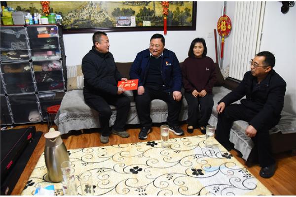 徐兴奎带队开展走访慰问